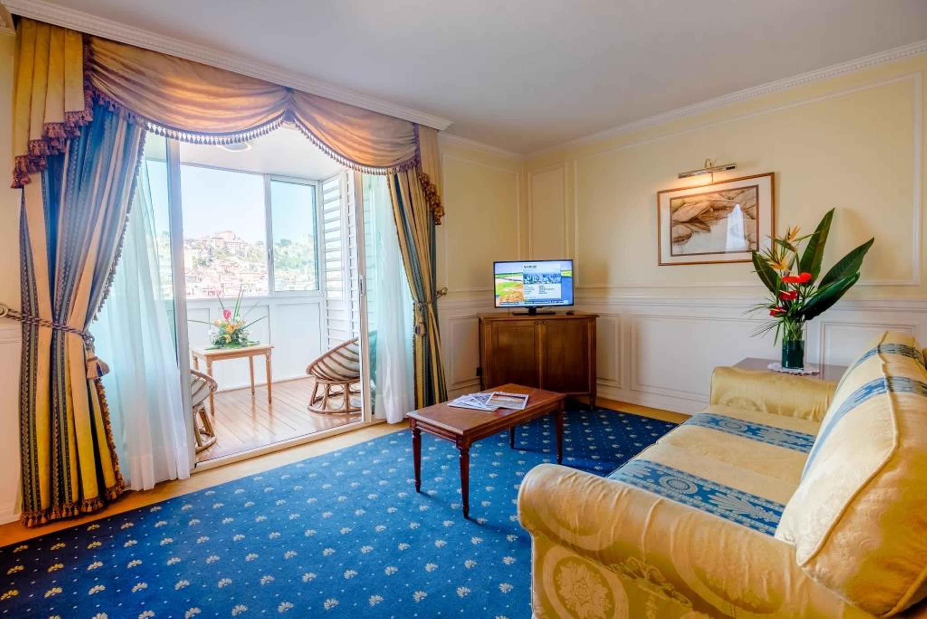 Hotel Colbert - Spa & Casino Antananarivo Luaran gambar