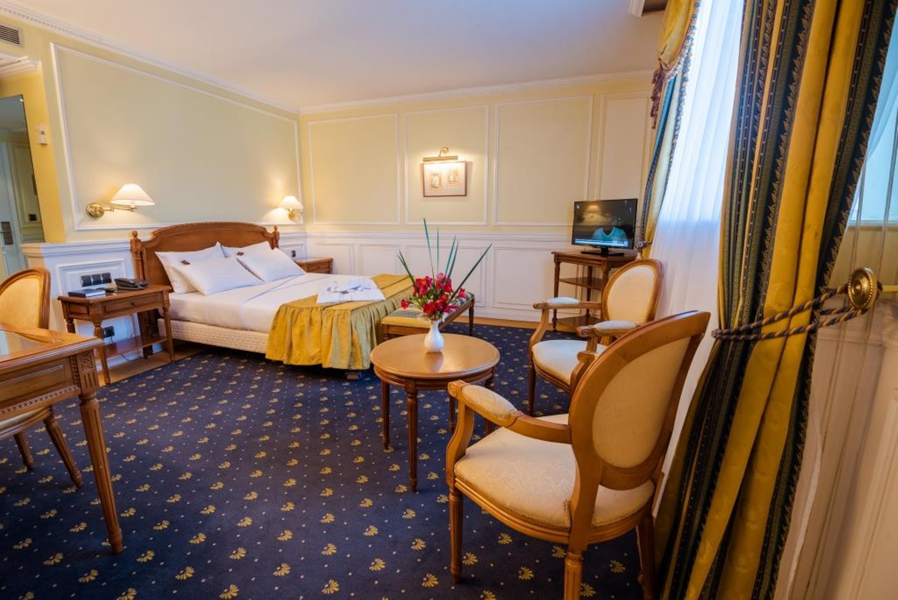 Hotel Colbert - Spa & Casino Antananarivo Luaran gambar